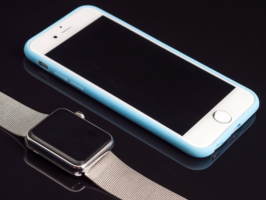 can you pair an apple watch with two phones